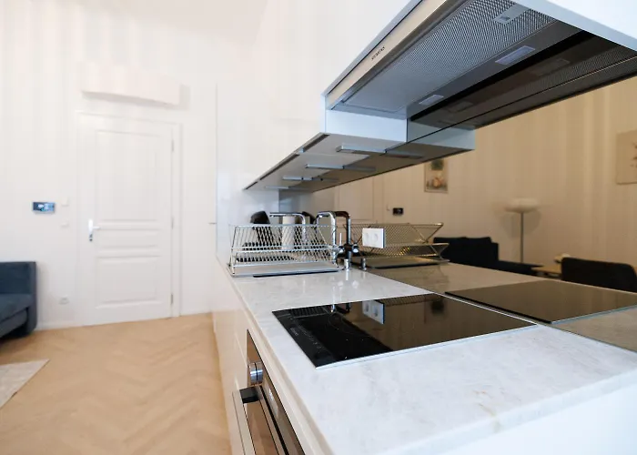 Appartement Stylish 1-bedroom 2-bath By Canal Minutes From Historic Centre *