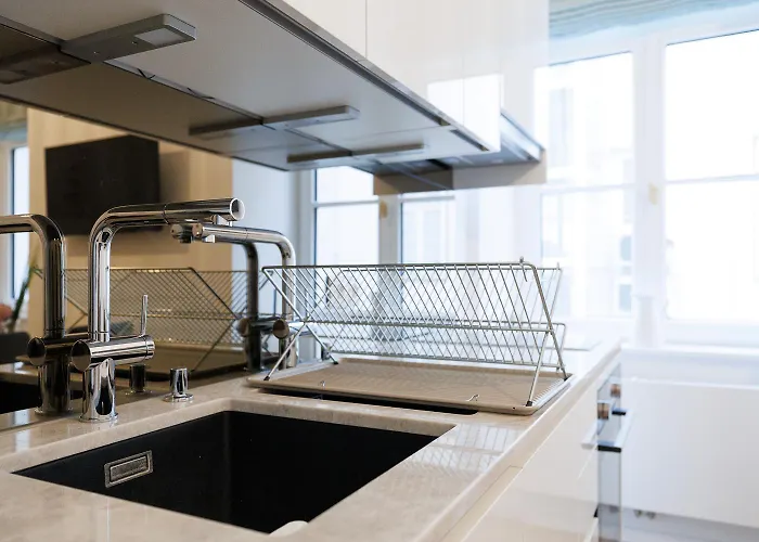 Appartement Stylish 1-bedroom 2-bath By Canal Minutes From Historic Centre *